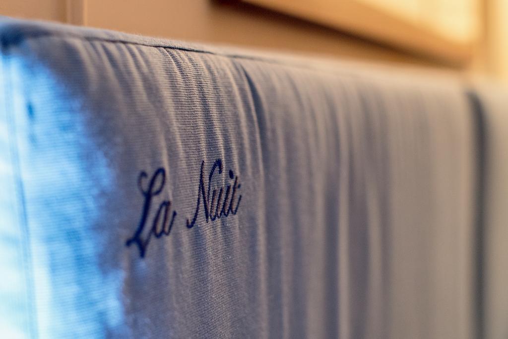 La Nuit Bed and Breakfast Bari Værelse billede