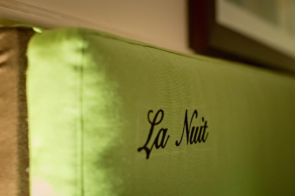 La Nuit Bed and Breakfast Bari Værelse billede